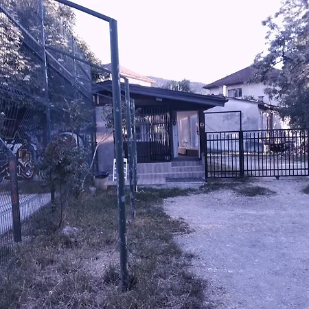 Garden 5 Hostel
